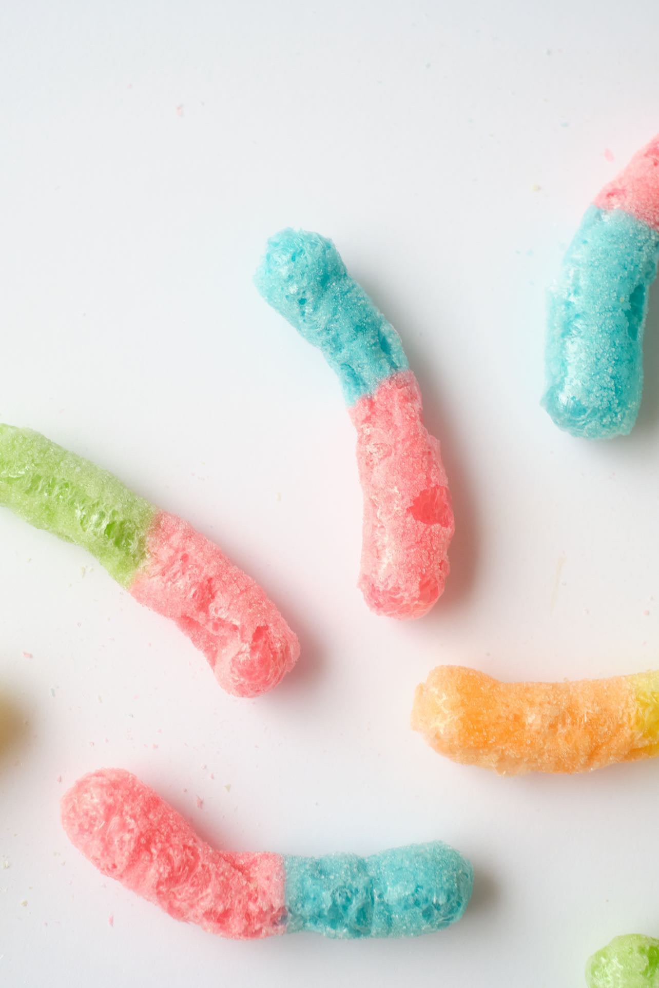 Sour worms freeze dried